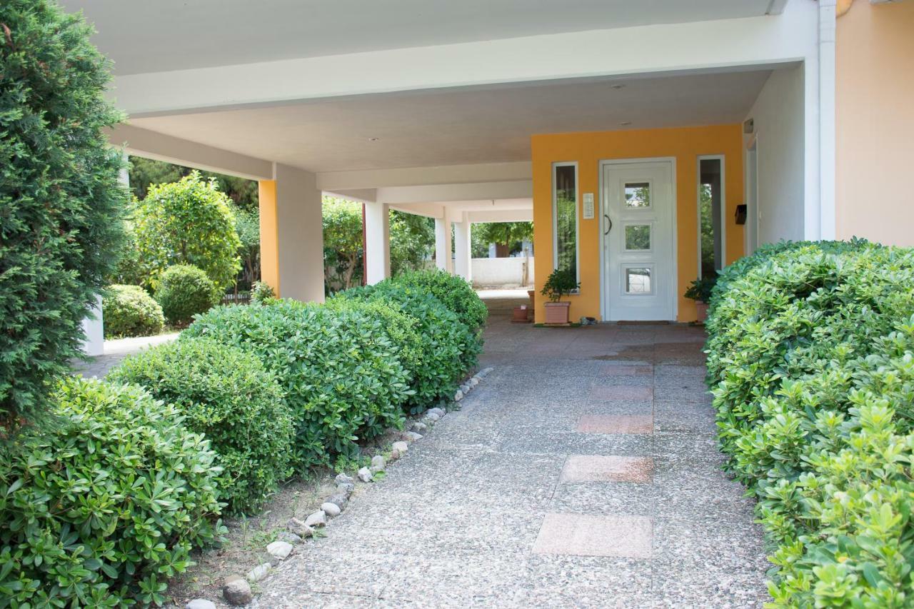 Cozy Maisonette Kamena Vourla Exteriör bild