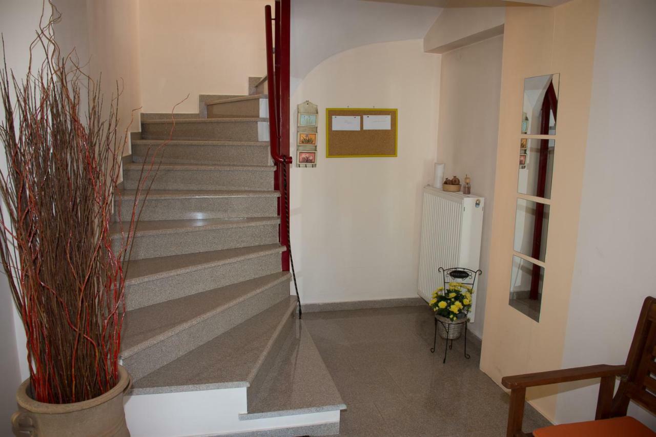 Cozy Maisonette Kamena Vourla Exteriör bild